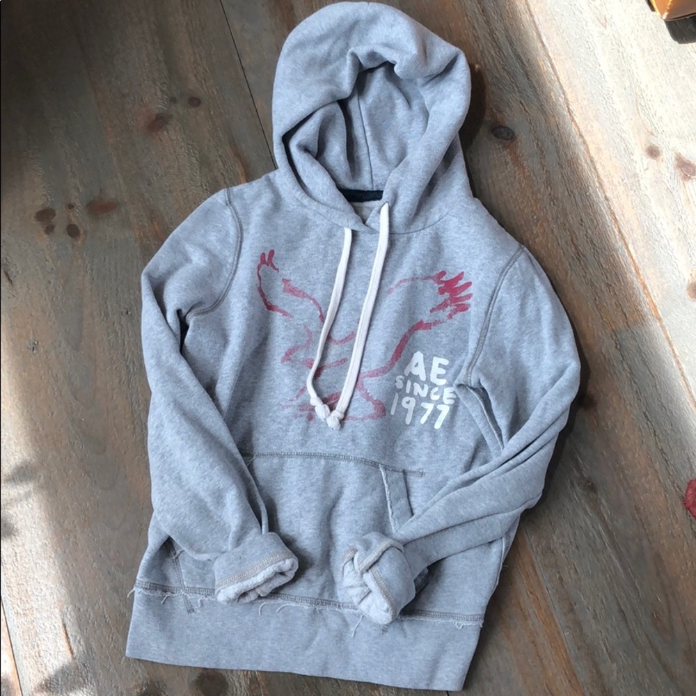 American eagle sweat shirt